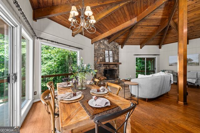 644 Mark Trail, Woodstock, GA 30188