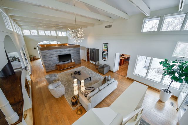 41W219 Forest Lane, Elburn, IL 60119