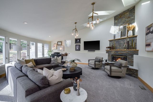 41W219 Forest Lane, Elburn, IL 60119