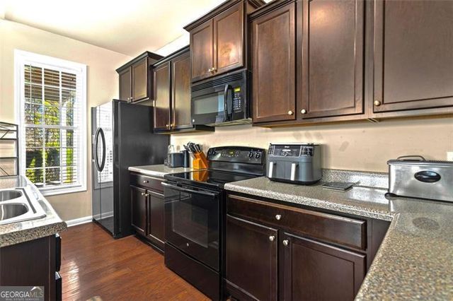 141 DUNLEITH Parkway, Marietta, GA 30008