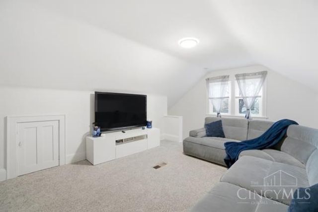 130 Nansen Street, Cincinnati, OH 45216