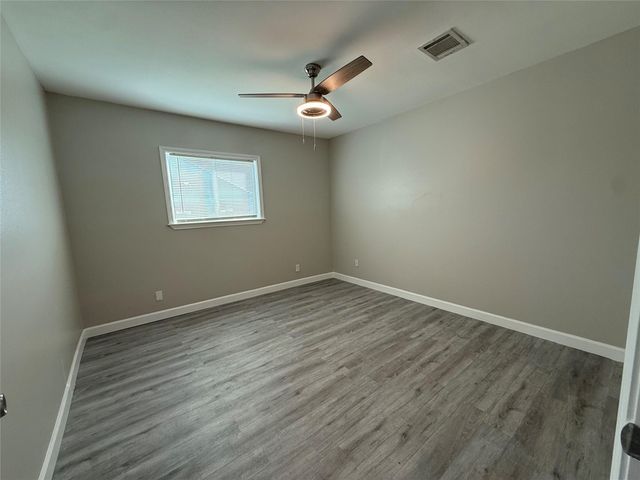 1129 Beech Street, Baytown, TX 77520