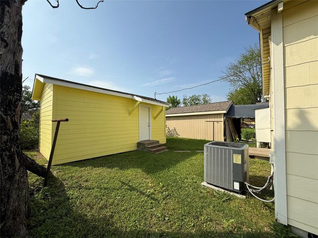 1129 Beech Street, Baytown, TX 77520