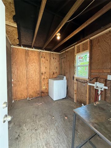 1129 Beech Street, Baytown, TX 77520