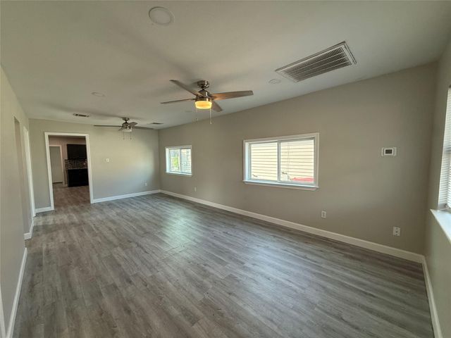 1129 Beech Street, Baytown, TX 77520