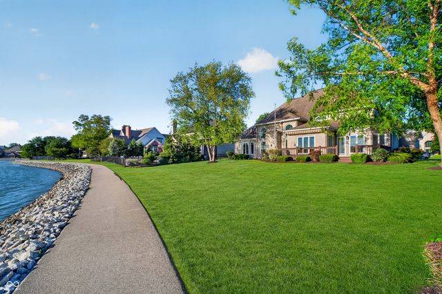 12244 Bayhill Drive, Carmel, IN 46033