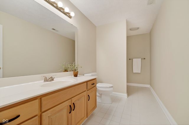 12244 Bayhill Drive, Carmel, IN 46033