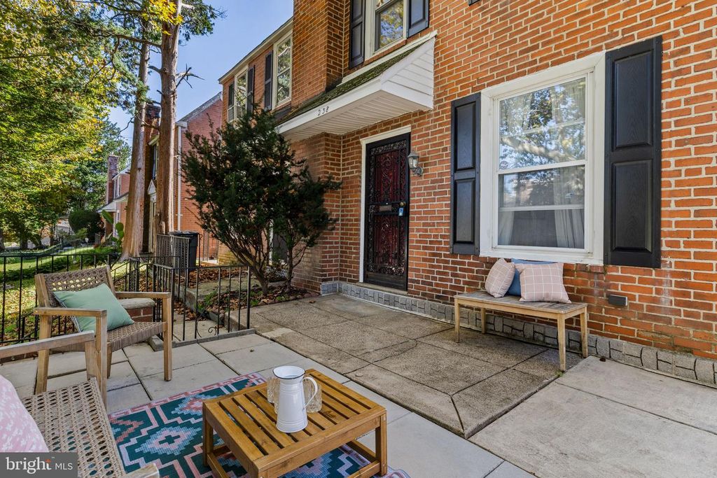 238 E MOUNT PLEASANT AVE, PHILADELPHIA, PA 19119 — photo 4