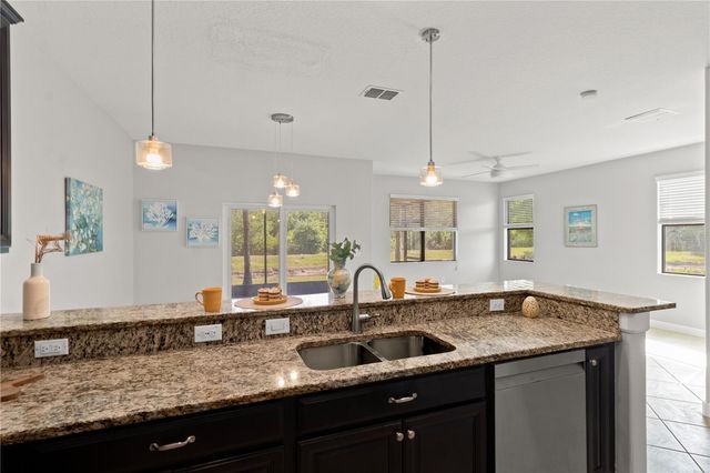 3281 GENTLE DELL, Wesley Chapel, FL 33543