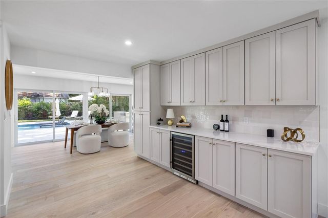 3705 TANGIER TERRACE, Sarasota, FL 34239