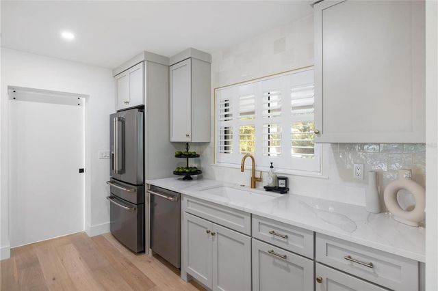 3705 TANGIER TERRACE, Sarasota, FL 34239