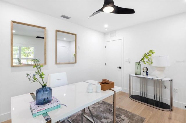 3705 TANGIER TERRACE, Sarasota, FL 34239