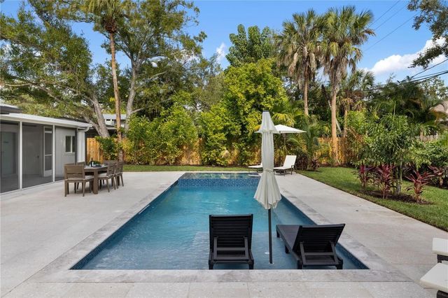 3705 TANGIER TERRACE, Sarasota, FL 34239