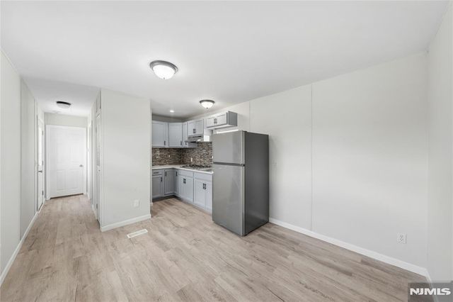 47 Helen, Moonachie, NJ 07074