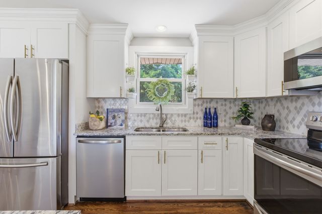 124 Chippendale Dr, Hendersonville, TN 37075