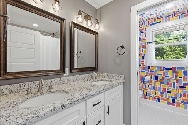 124 Chippendale Dr, Hendersonville, TN 37075