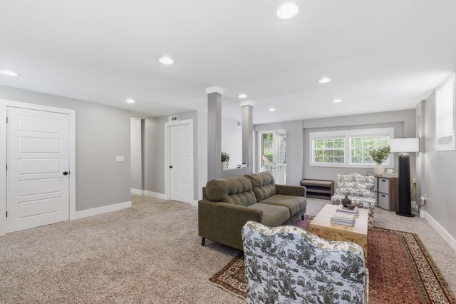 124 Chippendale Dr, Hendersonville, TN 37075