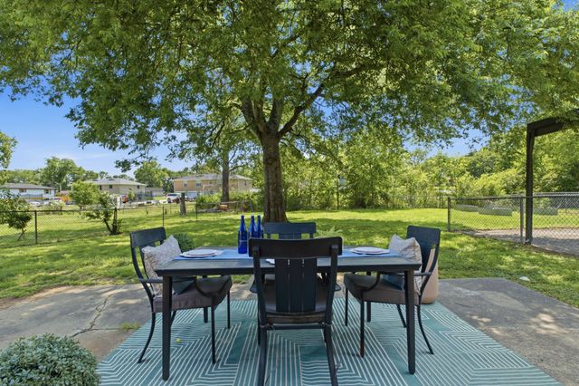124 Chippendale Dr, Hendersonville, TN 37075