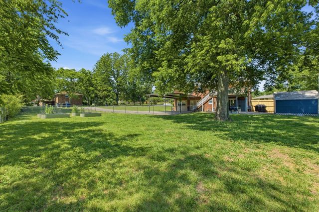 124 Chippendale Dr, Hendersonville, TN 37075