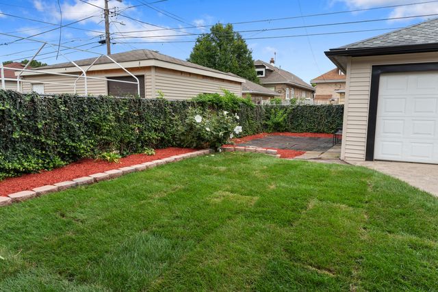2317 East Avenue, Berwyn, IL 60402