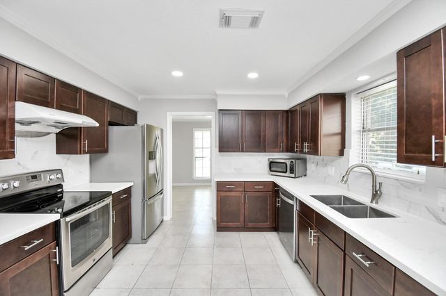 315 Muirwood Lane, Sugar Land, TX 77498