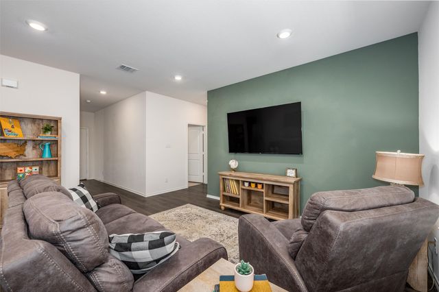 1007 Stockyard Street, Royse City, TX 75189