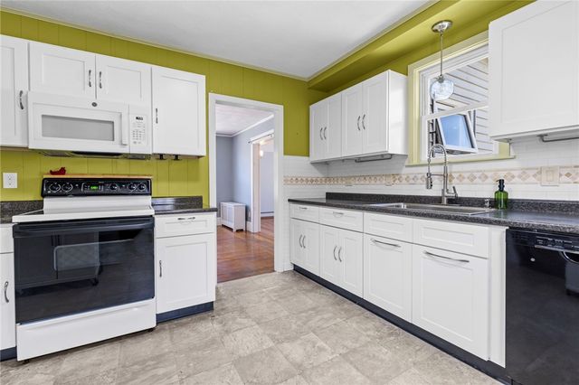 105 Shirley Boulevard, Cranston, RI 02910