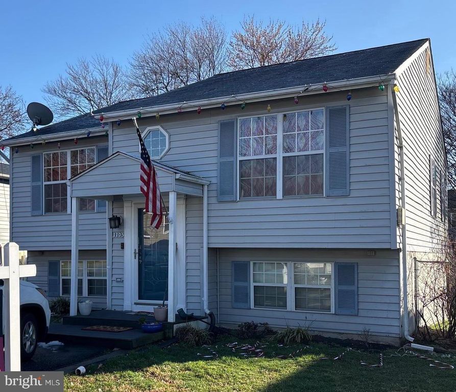 1105 HOTEL DR, Pasadena, MD 21122