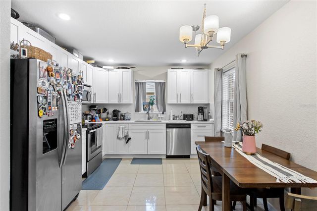 4215 W BAY VISTA AVENUE, Tampa, FL 33611