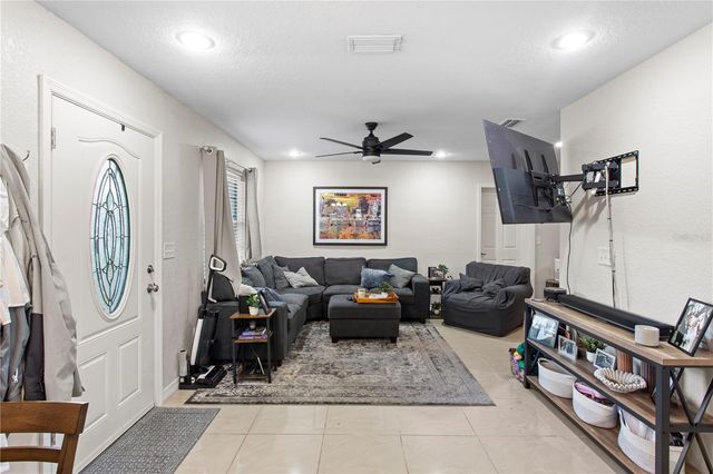 4215 W BAY VISTA AVENUE, Tampa, FL 33611