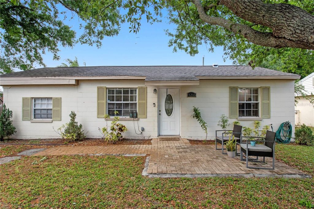 4215 W BAY VISTA AVENUE, Tampa, FL 33611