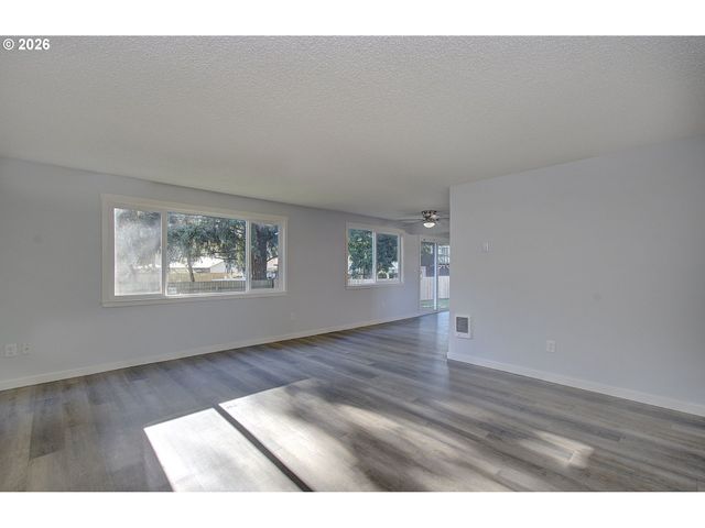 9215 Ne 21ST St, Vancouver, WA 98664