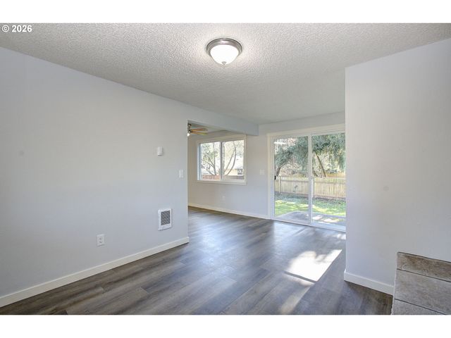 9215 Ne 21ST St, Vancouver, WA 98664