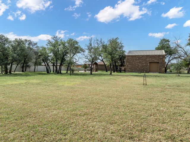 871 CR 4772, Kempner, TX 76539