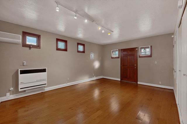 916 Calle Carmilita, Santa Fe, NM 87505