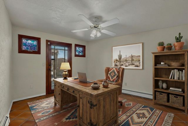 916 Calle Carmilita, Santa Fe, NM 87505