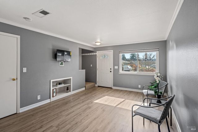 201 Main Cir, Ukiah, CA 95482