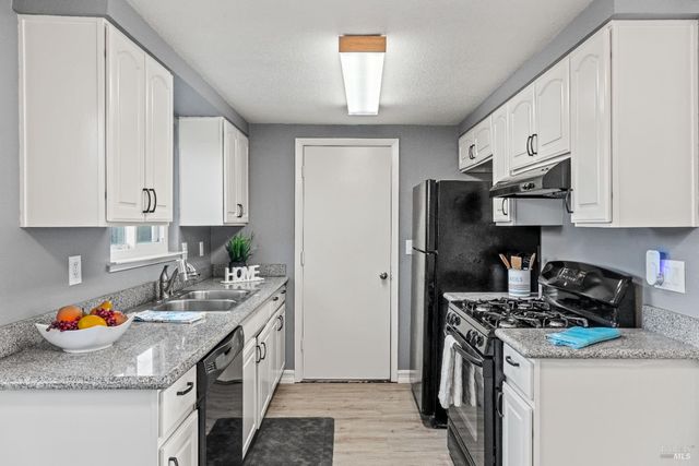 201 Main Cir, Ukiah, CA 95482