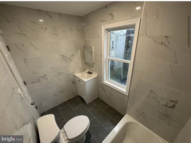 2546 W SELTZER ST, Philadelphia, PA 19132