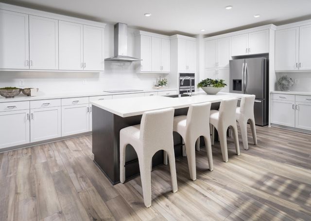 3032 Torrey Pines Dr, Roseville, CA 95678