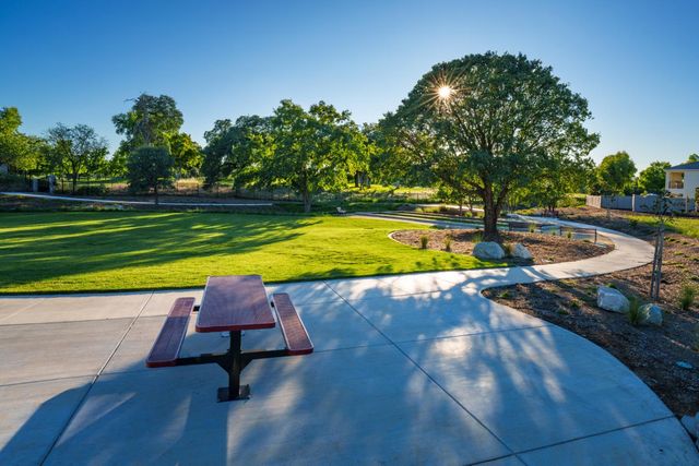3032 Torrey Pines Dr, Roseville, CA 95678