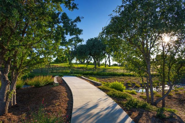 3032 Torrey Pines Dr, Roseville, CA 95678