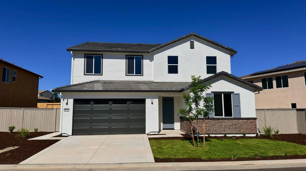 3032 Torrey Pines Dr, Roseville, CA 95678