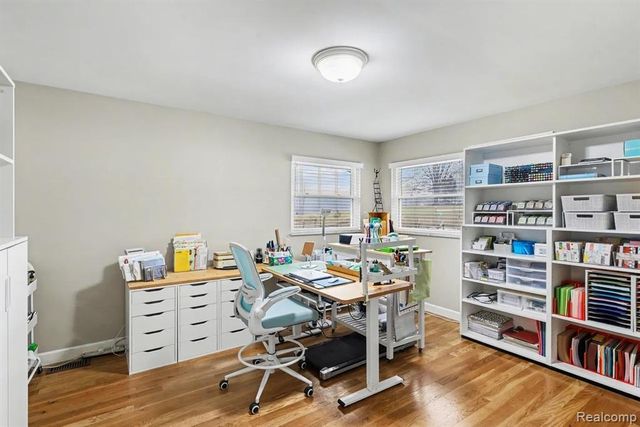 1575 Kellogg Road, Brighton, MI 48114