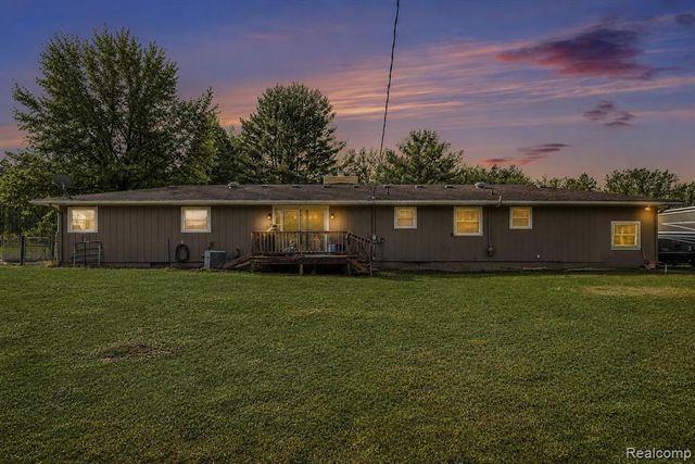 1575 Kellogg Road, Brighton, MI 48114