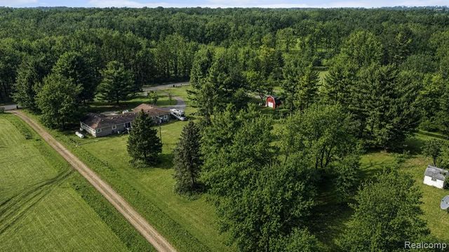 1575 Kellogg Road, Brighton, MI 48114