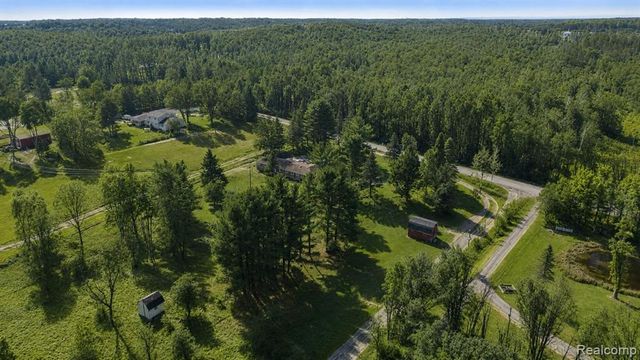 1575 Kellogg Road, Brighton, MI 48114