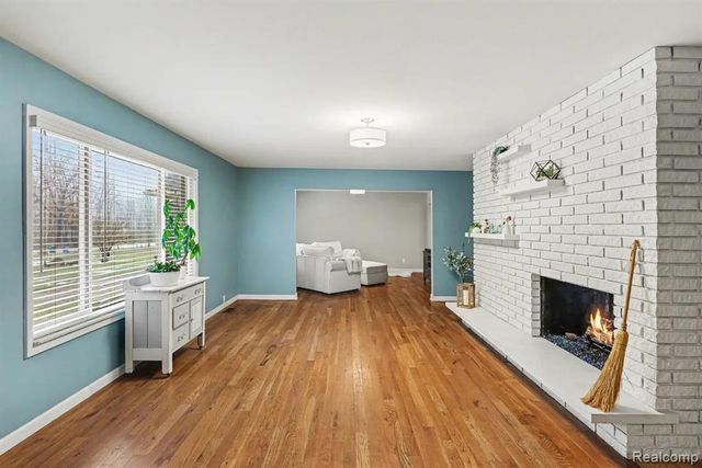 1575 Kellogg Road, Brighton, MI 48114