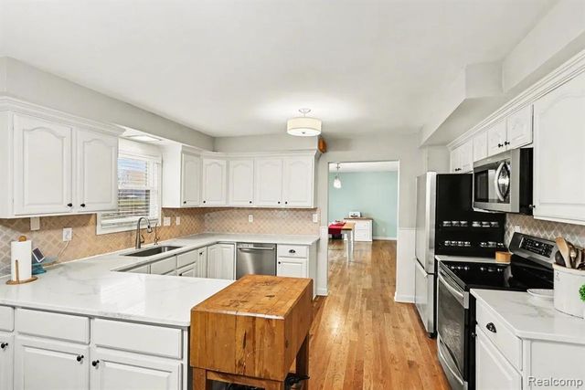 1575 Kellogg Road, Brighton, MI 48114