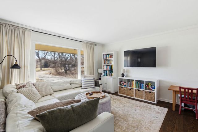 228 41st Street, Downers Grove, IL 60515